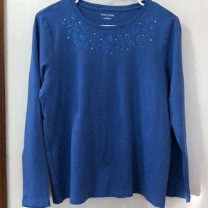 Studio Works blue long sleeve shirt with embroidered detailing size medium